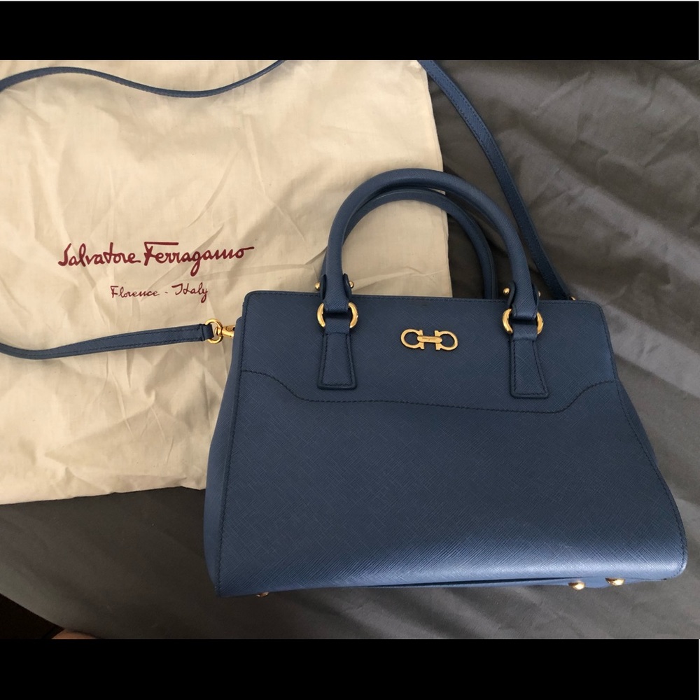 Double Gancio small tote bag. Light blue color. Almost brand new condition.